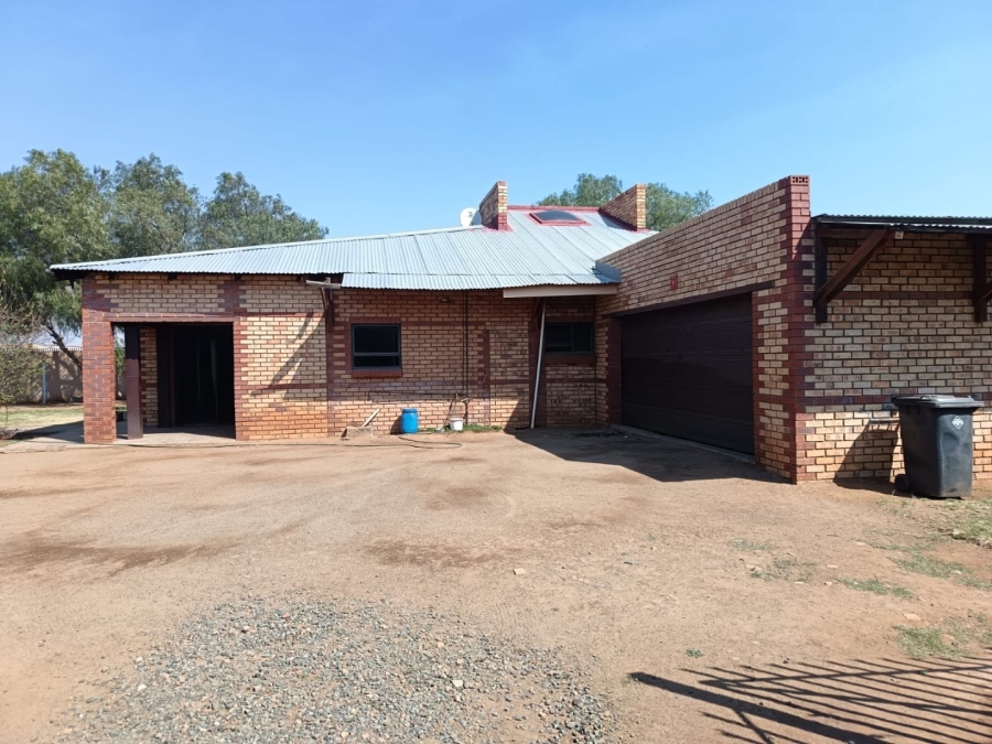 Commercial Property for Sale in Kimberley Rural Northern Cape